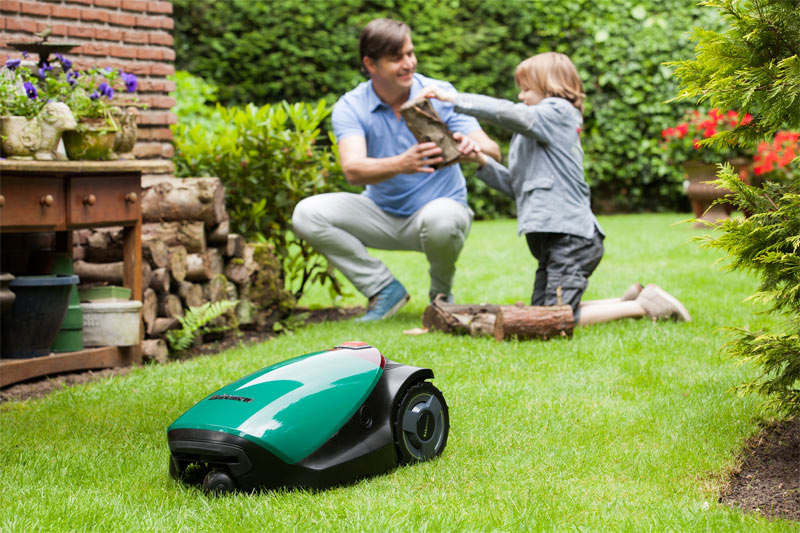 Робот газонокосилка 01 Робот газонокосилка 01