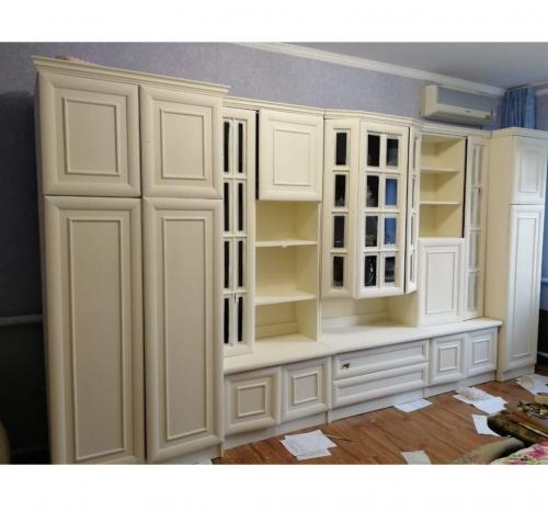 Как переделать старую стенку. Советская стенка в современном интерьере: как переделать мебель из прошлого?