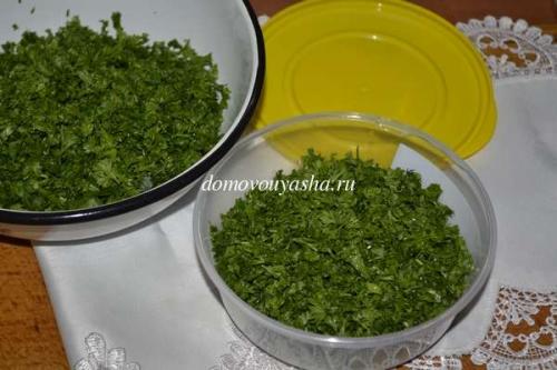 Как заморозить петрушку кубиками. Как заморозить петрушку