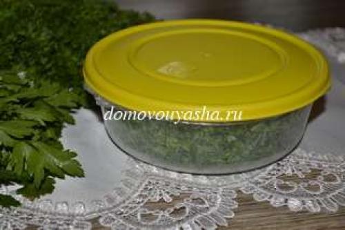 Как заморозить петрушку кубиками. Как заморозить петрушку