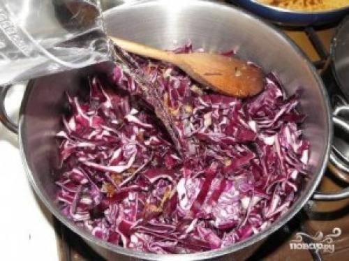 Тушеная краснокочанная капуста по-чешски. Тушеная красная капуста по-чешски