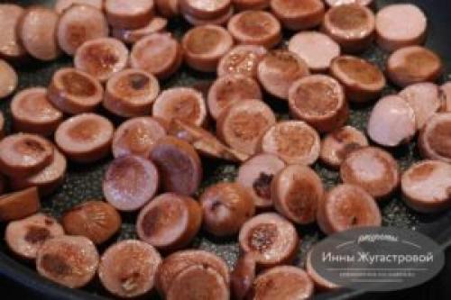 Солянка из красной капусты. Солянка из капусты с сосисками и оливками