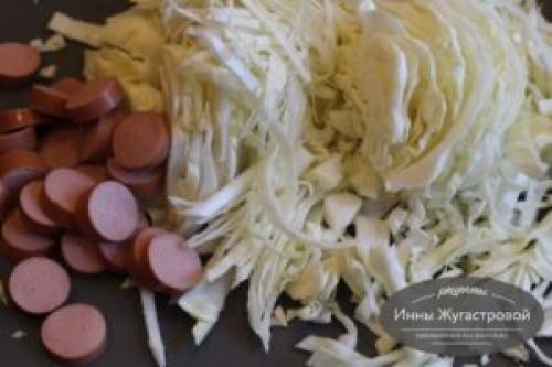 Солянка из красной капусты. Солянка из капусты с сосисками и оливками