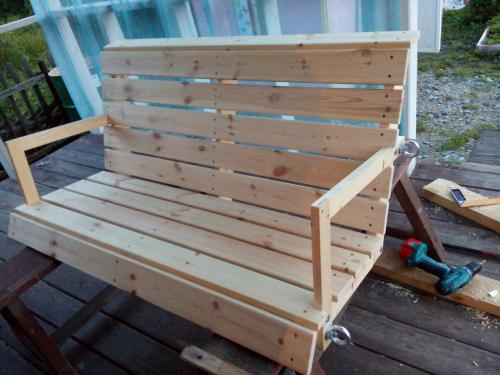 Смастерил качели 01