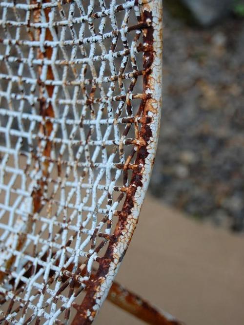 Как обновить старую садовую мебель. 03