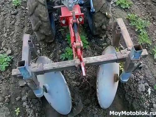 Как вспахать огород мотоблоком. Вспашка мотоблоком: устройства и правила работы 07