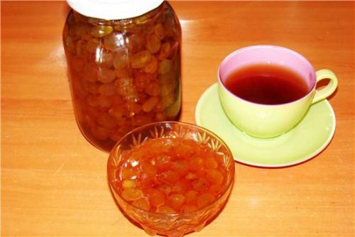 Заготовки из незрелого винограда. 