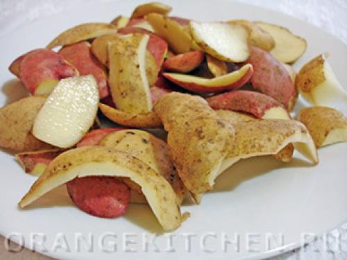 Картофельные очистки и смородина. Как применять удобрение? 03