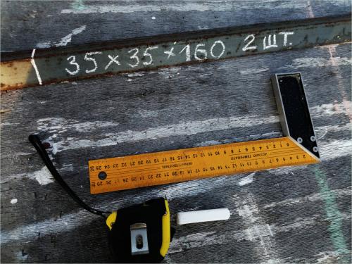 Шпалера для малины из дерева. Шпалера для малины своими руками. Част. Делаю простые опоры из уголка.