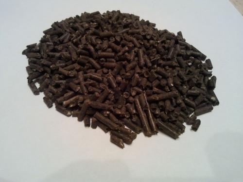 Концентрат конского навоза. В чем особенности этого удобрения