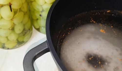 Как закупорить виноград на зиму. Виноград, консервированный на зиму без стерилизации