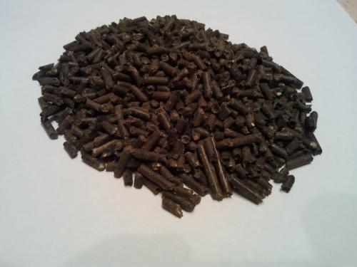 Когда вносить конский навоз осенью или весной. Виды навоза