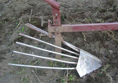 Картофелекопалка для мотоблока. Веерная картофелекопалка для мотоблока