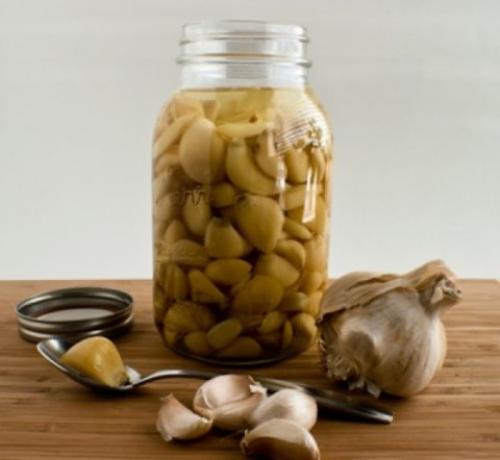 Тибетская настойка для чистки сосудов. Полезные свойства чесночной настойки