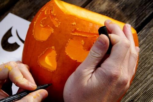 Поделки из тыквы на Хэллоуин. Тыква на Хэллоуин