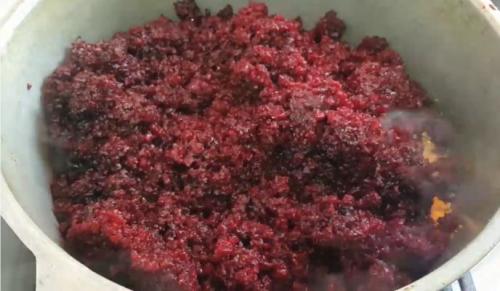 Как сохранить свеклу на зиму в банках. Свекольная икра на зиму в банках с помидорами и луком