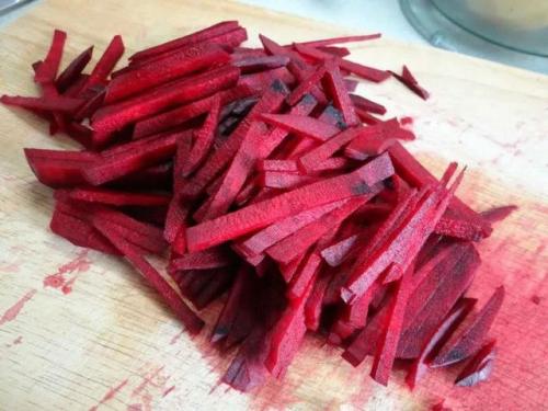 Как сохранить свеклу на зиму в банках. Маринованная свекла в банках — очень вкусный рецепт на зиму