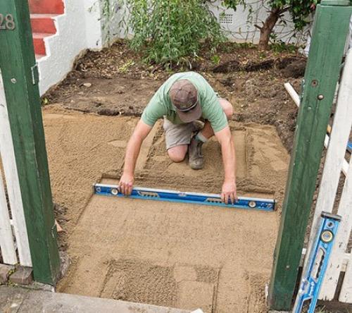 Как сделать небольшую площадку 03