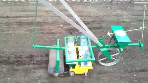 Ручная сеялка для мелких семян. Ручная сеялка