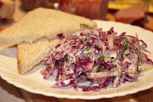 Готовим дома салат из красной капусты. 