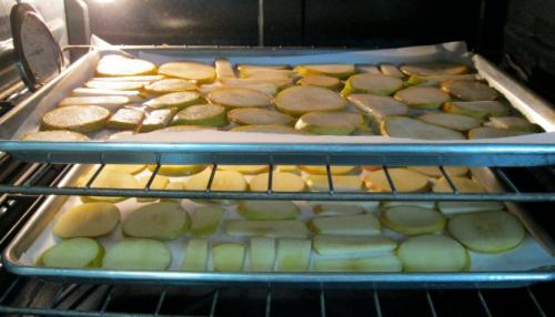 Как сушить груши целиком в духовке. Виды сушения груш в домашних условиях