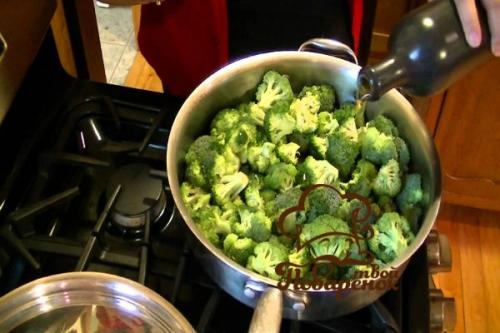 Приготовить брокколи жареная. Как тушить брокколи на сковороде