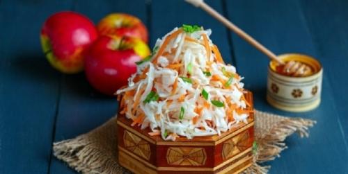 Квашеная капуста с медом и яблоками. Квашеная капуста с медом: невероятно вкусная закуска для любого стола