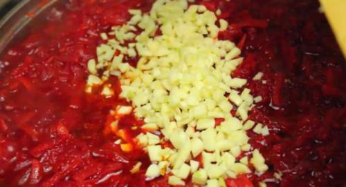 Сырая тертая свекла на зиму. Заправка для борща из свеклы на зиму  без уксуса и стерилизации