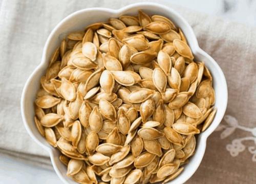 Как продезинфицировать тыквенные семечки. Чем полезны?