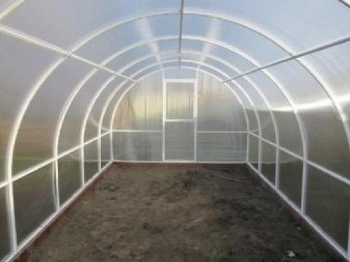 Теплица своими руками из поликарбоната и пластиковых труб. Поликарбонат и пластиковый каркас 10 Теплица своими руками из поликарбоната и пластиковых труб. Поликарбонат и пластиковый каркас 10