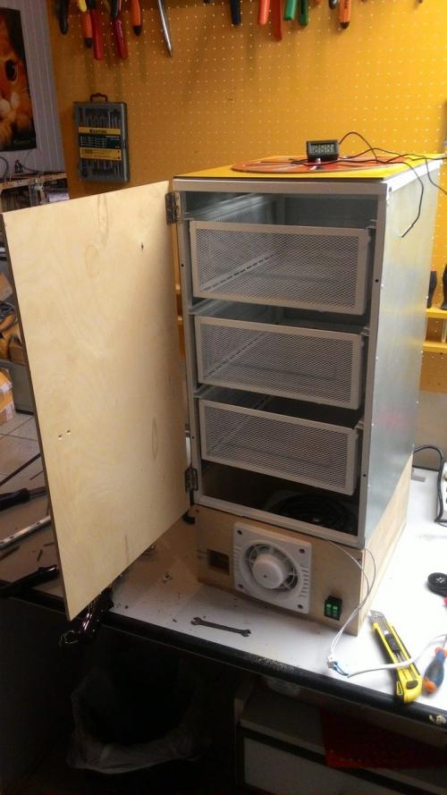 Сушка яблок в сушилке изидри. Делаем сушилку для спасения урожая