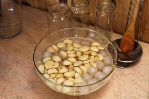 Как принимать натощак чеснок. что будет, если каждый день пить стакан чесночной воды 16 Как принимать натощак чеснок. что будет, если каждый день пить стакан чесночной воды 16