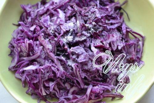 Салат из красной капусты с майонезом. Салат из краснокочанной капусты Любимый 09