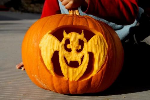 Поделки из тыквы на Хэллоуин. Тыква на Хэллоуин