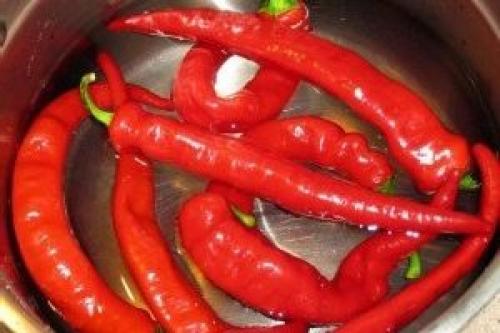 Острый перец на зиму. Острый красный перец на зиму простой рецепт