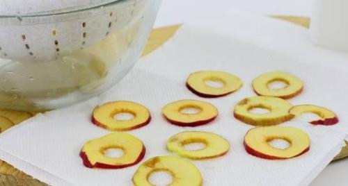 Как посушить яблоки в духовке. Как сушить яблоки на зиму в духовке газовой плиты