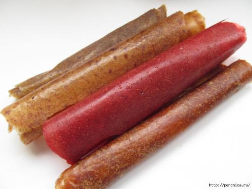 Сушилка беломо рецепты. Если вы уже купили сушилку,то эти советы для вас.Пастилу можно изготовить из подсахаренного вареного или же не вареного фруктового или же овощного пюре. Из крупно потертых фруктов получается более плотная пастила, нежели из пюре. Фрукты, которые подвержены окислению в значительной мере больше остальных абрикосы, яблоки, груши и т.д.), рекомендуется сварить, охладить и уже потом приступать к приготовлению пастилы.