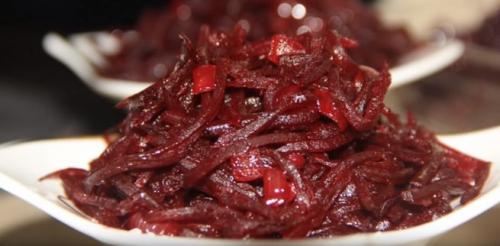 Свекла в сыром виде рецепты. Как приготовить полезный и вкусный салат из свежей свеклы — топ 5 домашних рецептов