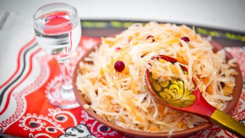 Как сохранить подмороженную капусту. Как быть с замороженной капустой и можно ли ее солить