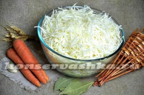 Квашеная капуста сухой посол. Хрустящая квашеная капуста сухого посола