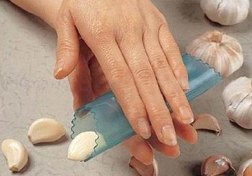 Как сохранить чеснок очищенный. Правила хранения в холодильнике