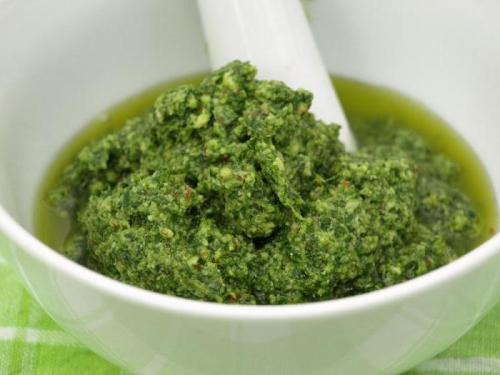 С чем едят базилик. Как и с чем едят базилик? Куда добавлять листья базилика? 02