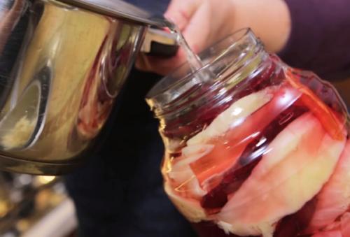 Краснокочанная капуста по-грузински. Капуста по-грузински со свеклой – очень вкусные рецепты маринованной капусты