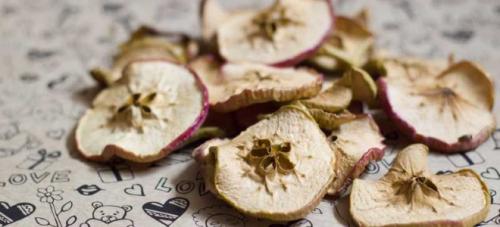 Сушеные яблоки в духовке с конвекцией. Как сушить яблоки в духовке на противне?