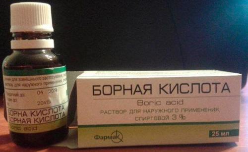 Борная кислота на ватку и в ухо. Борная кислота в растворе и порошке: инструкция по использованию для лечения ушей и при прыщах