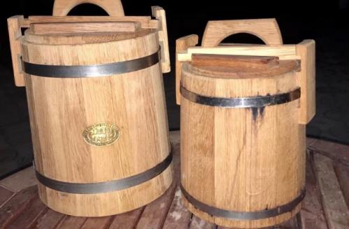 Как квасить капусту в бочке целиком. Капуста четвертинками на зиму в бочке