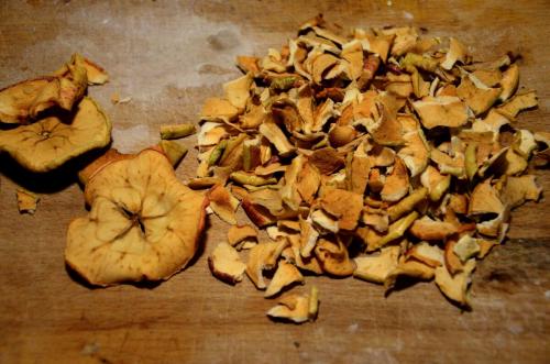 Сушеные яблоки. Сласти из сушеных яблок: 3 любимых рецепта