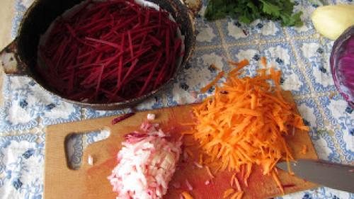 Борщ с синей капустой. Борщ из красной капусты