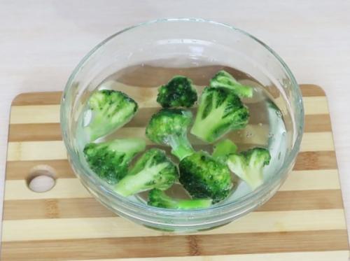 Салат из замороженной брокколи. Рецепт салата из замороженной капусты брокколи с чесноком