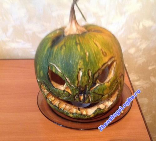 Сколько хранится вырезанная тыква. Как сохранить вырезанную на Хэллоуин тыкву